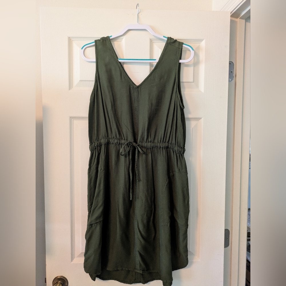 Green Sleeveless Sundress With Drawstring Waist And Pockets